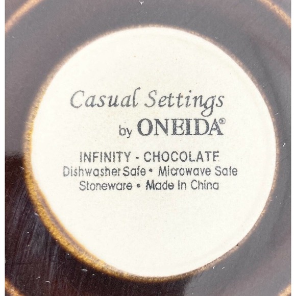 Oneida INFINITY CHOCOLATE, 4 Dinner Plates 10 3/4” & 2 Soup Bowls 7 1/8” Casual - Picture 4 of 4